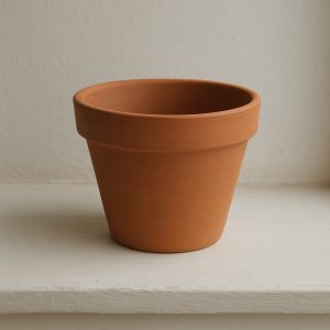 Maceta de barro de 18 cm